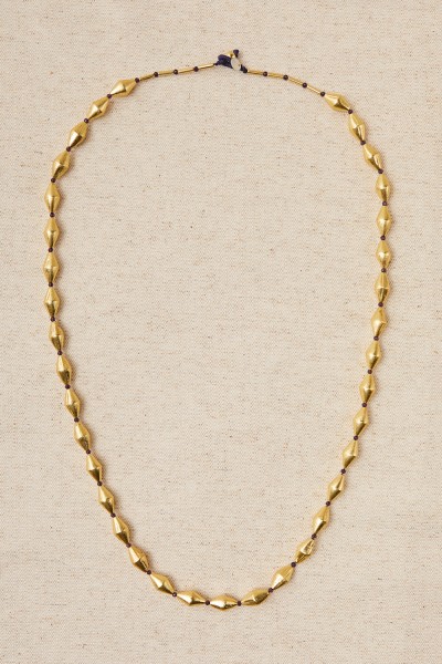 Collar largo latón baño oro e hilo