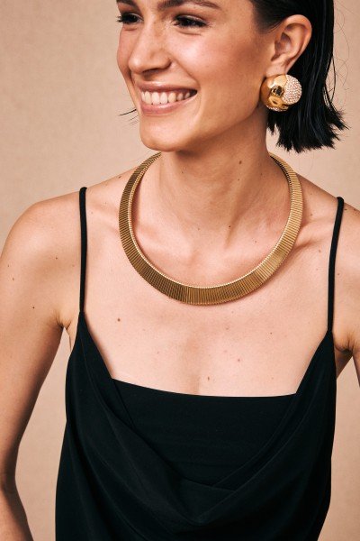 Collar corto malla metalizada