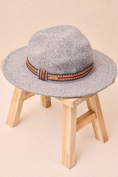 Sombrero de Fieltro con Cinta Étnica