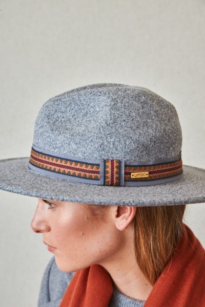 Sombrero de Fieltro con Cinta Étnica