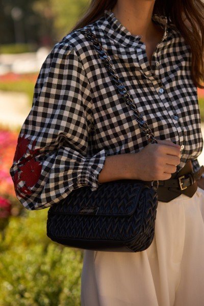 Blusa con Estampado Vichy y Bordado