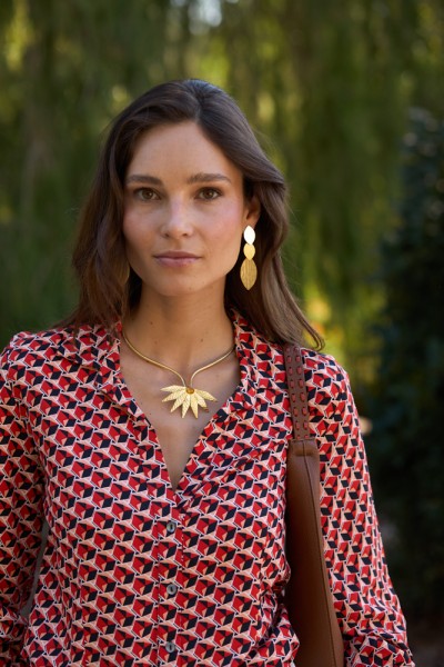 Blusa con estampado de cubos 