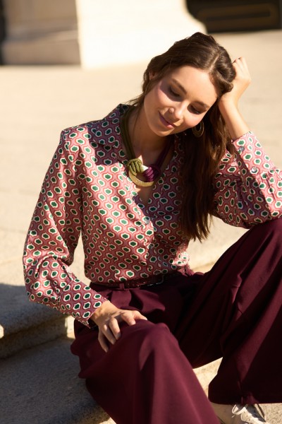 Blusa estampado geometrías 