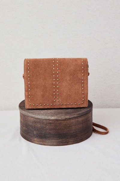 Bolso Cartera de Piel con Tachuelas