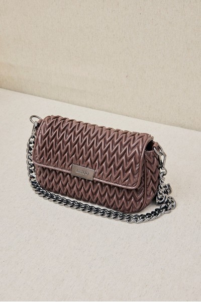 Bolso Plisado con Solapa