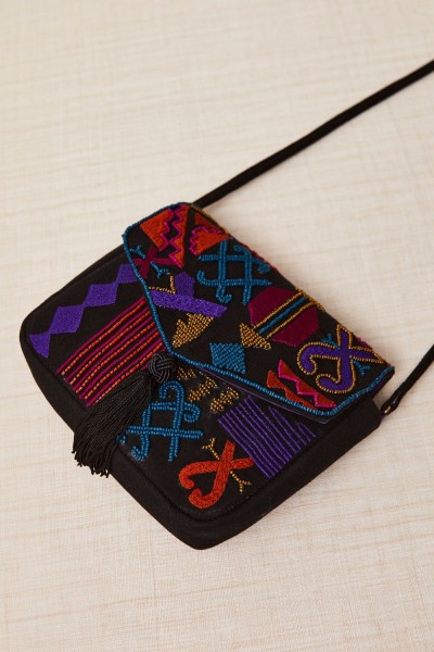 Bolso Bandolera con Bordado en Resinas