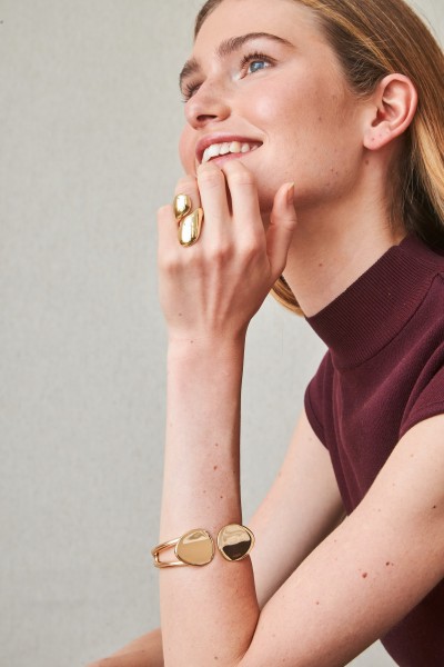 Pulsera con Remate en Geometría