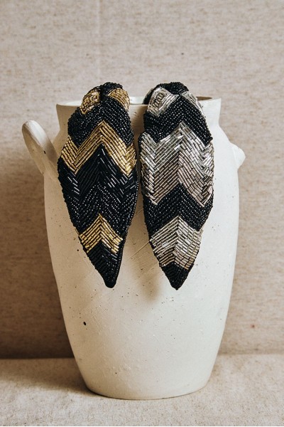 Diadema zigzag metalizado