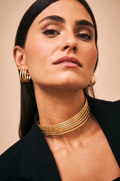 Choker latón baño de oro sencillo