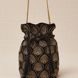 Bolso Saca de Terciopelo Bordado Negro