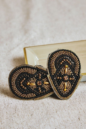 Set of embroidered hair clips Gold