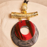 Collar con Colgante Circular Asta Rojo