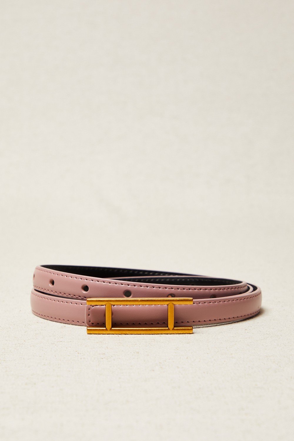 Cinturón Fino con Hebilla Eslabón Rosa