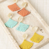 Pendientes Abanico Resina Amarillo