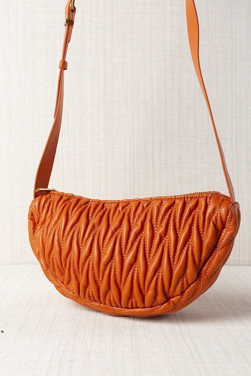 Bolso Plisado Medialuna Naranja