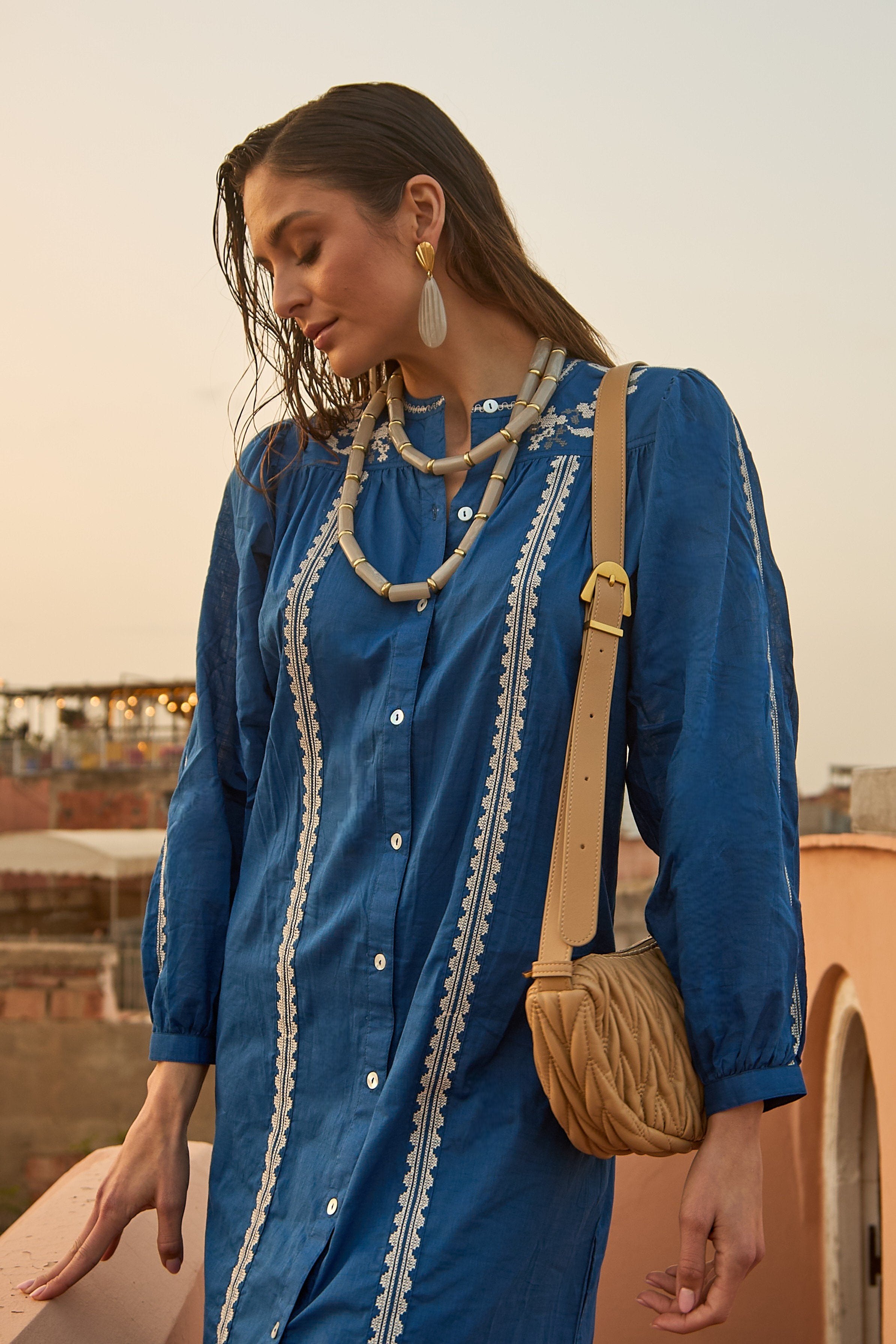 Vestido Kurta Bordado Flor Azul
