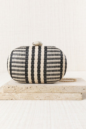 Bolso Clutch Rafia Oval Negro
