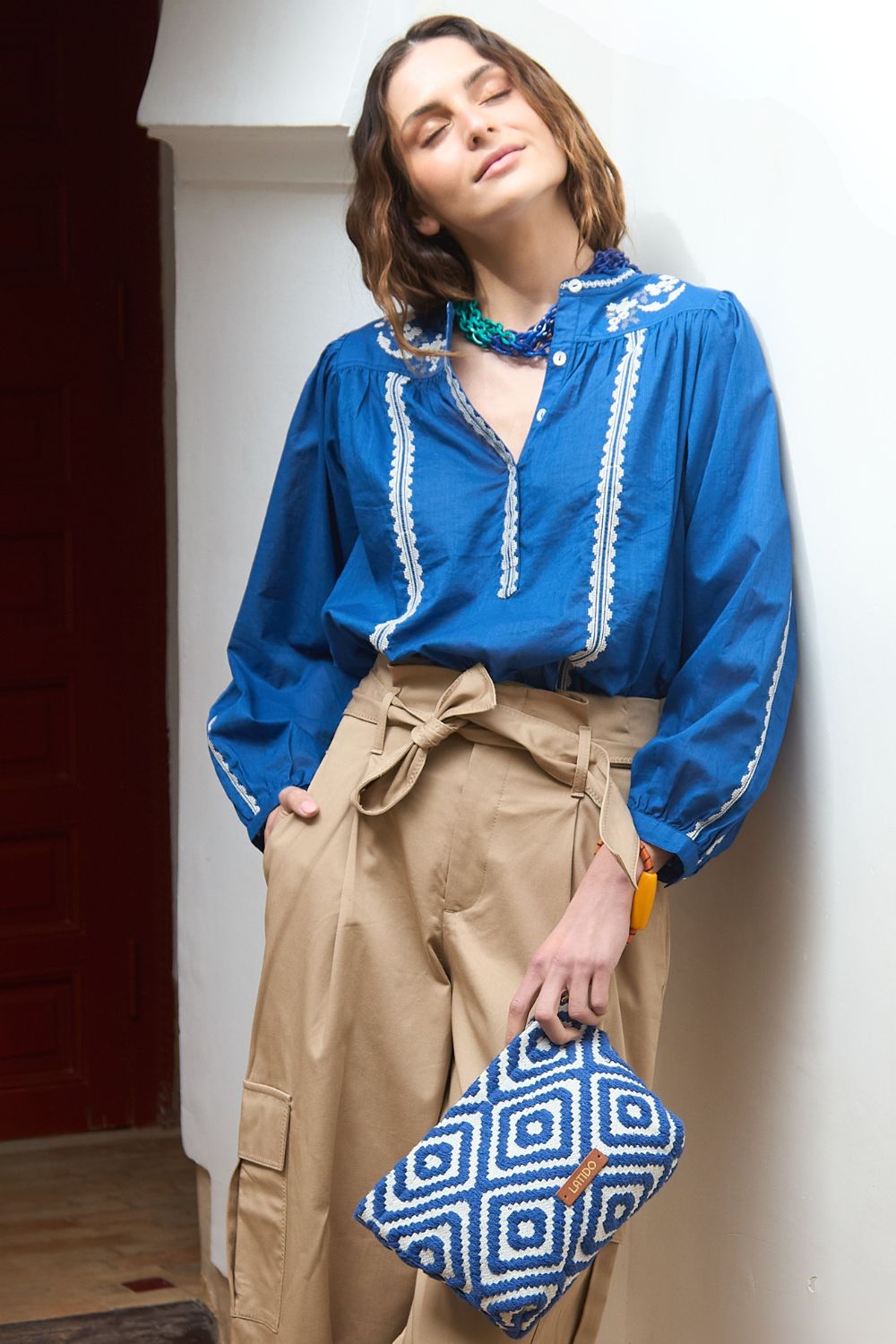 Blusa Bordado Flor Azul