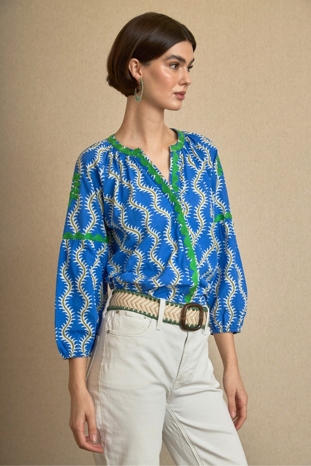 Blusa Ondas Bordada Azul