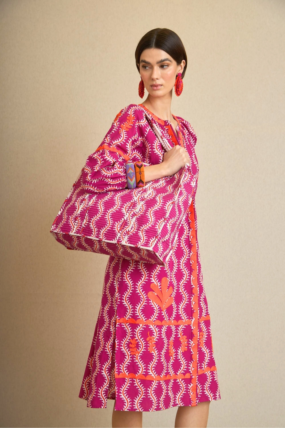 Vestido Kurta Ondas Bordada Fucsia