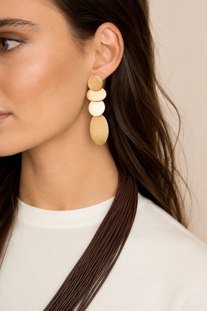 Pendientes Largos Dorados Pétalos