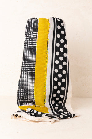 Zig Zag Fuchsia Scarf