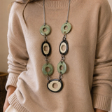 Collar largo resina aros verde
