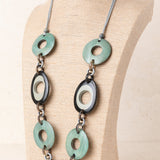 Collar largo resina aros verde