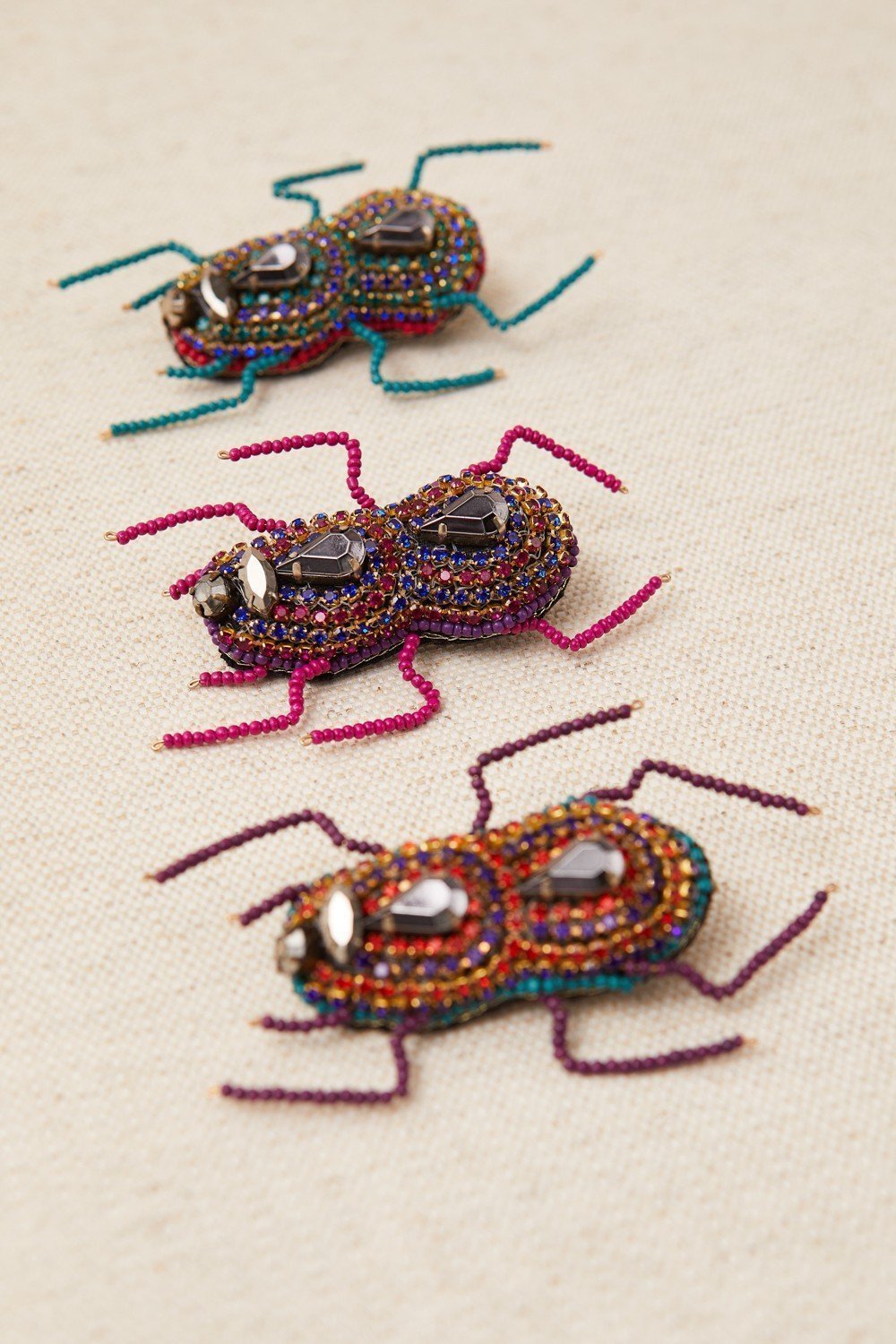 Broche Insecto Violeta