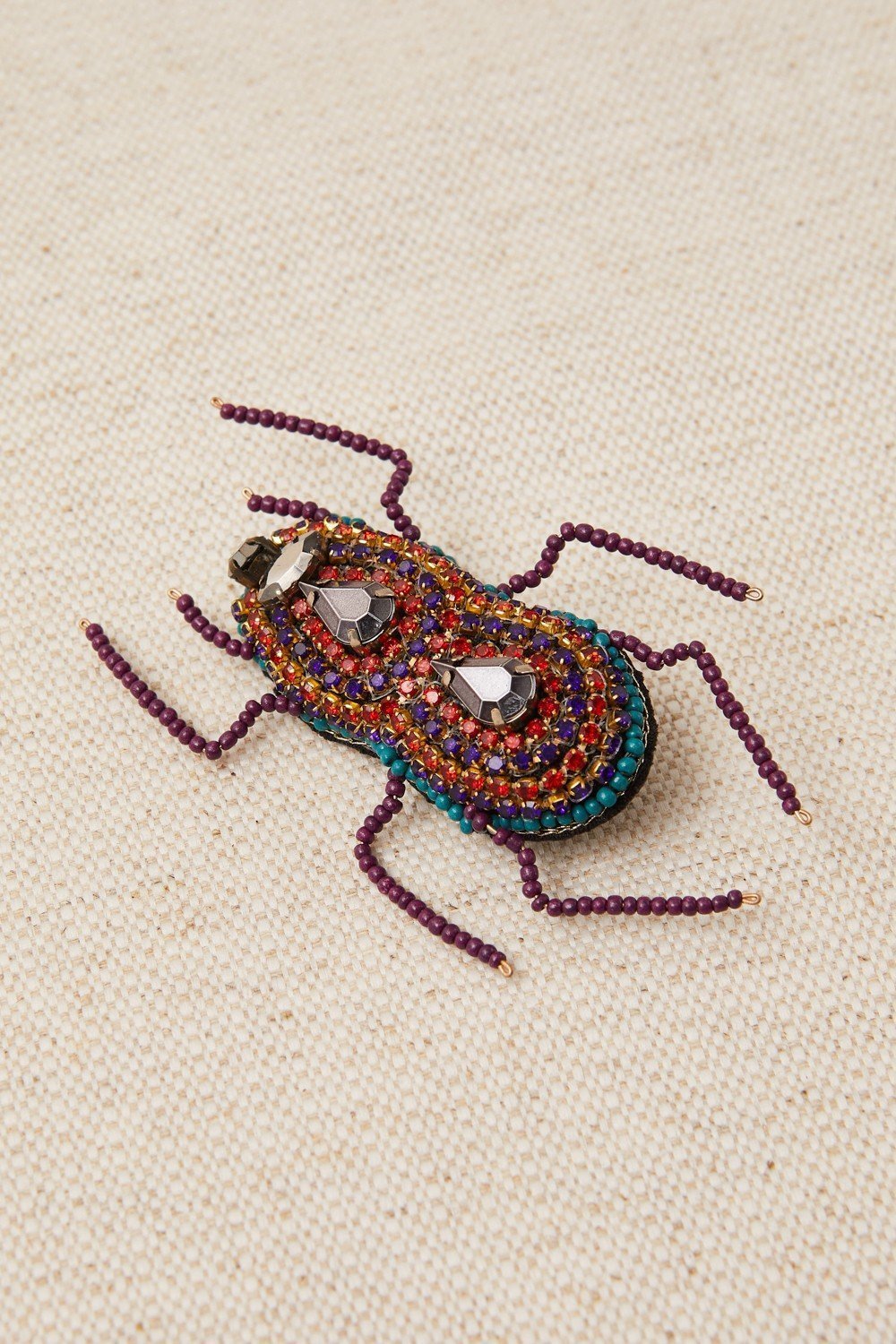 Broche Insecto Violeta