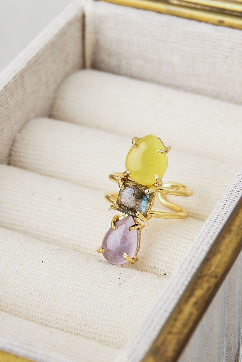 Anillo trío piedras semipreciosas