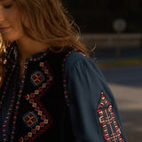 Blusa con Bordado Boho Azul