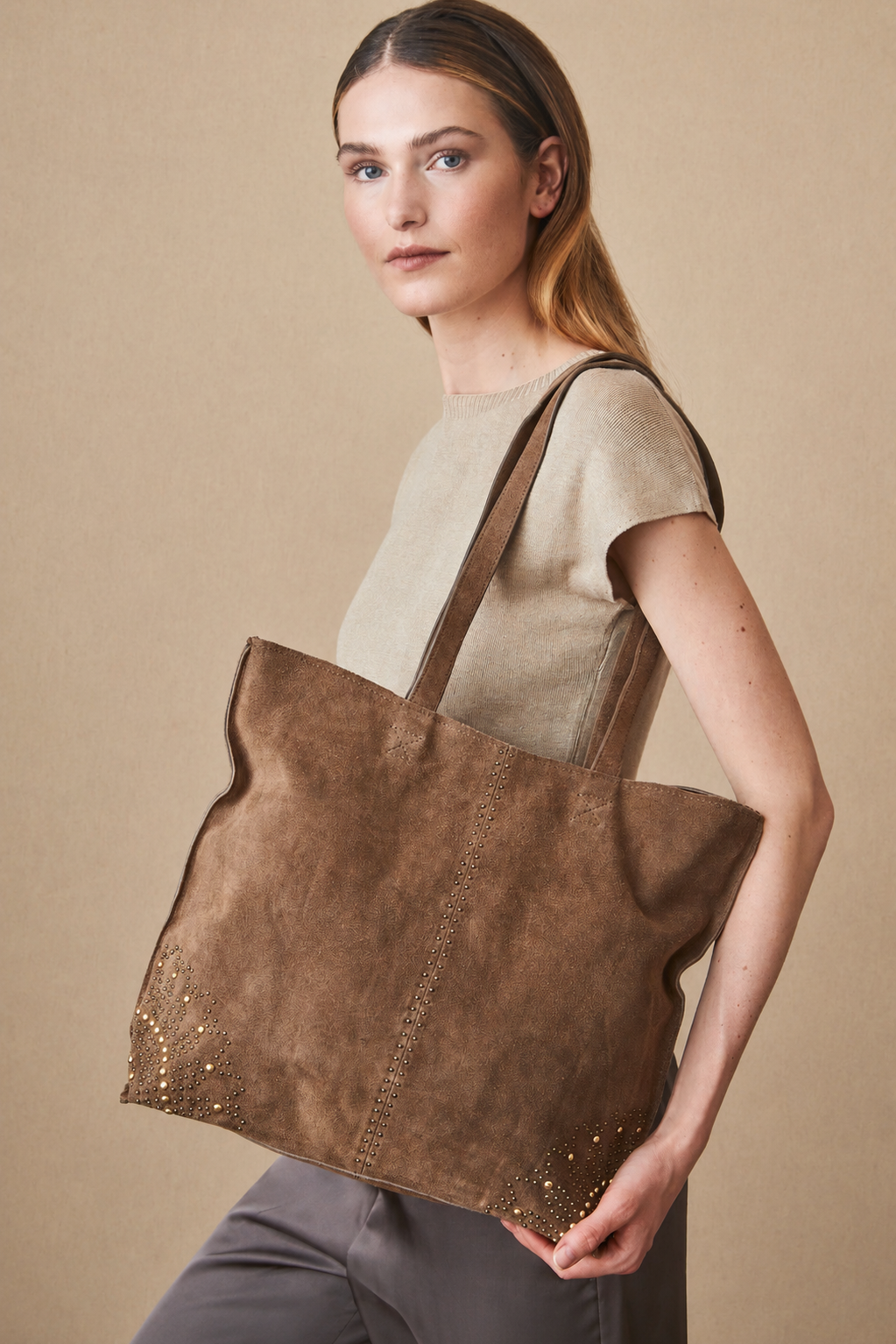 Bolso Shopper de Piel con Tachuelas Marrón