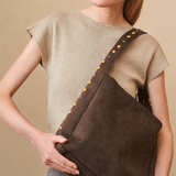 Bolso Shopper Ante con Tachuelas Marrón