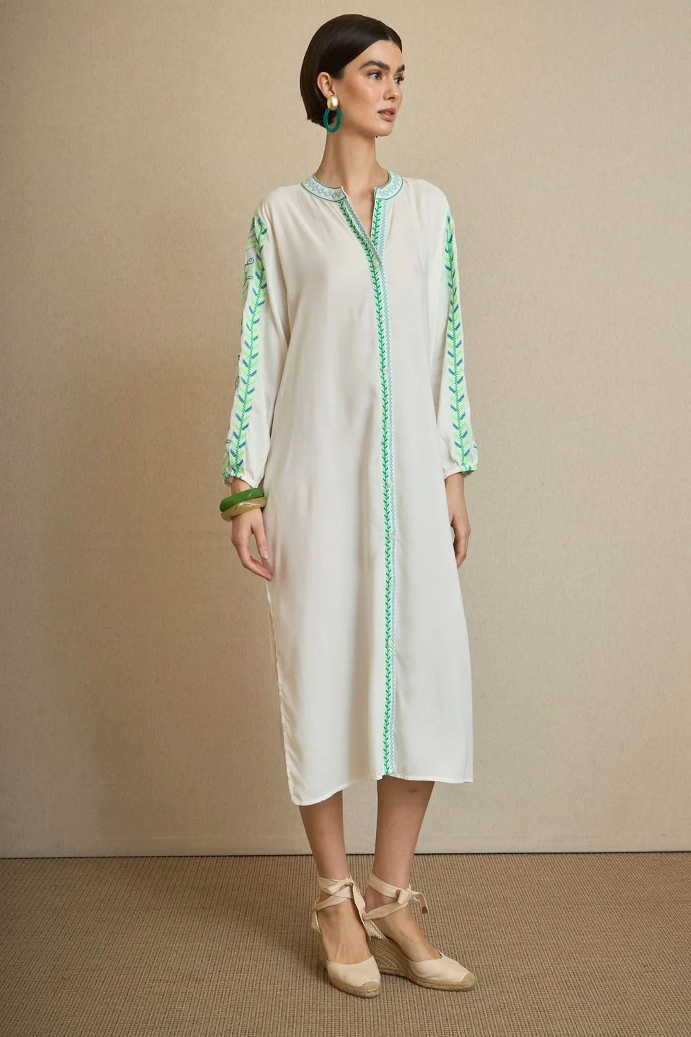 Vestido Kurta Bordado Hojas Verde