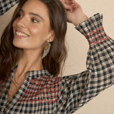 Blusa Vichy Bordada Negro