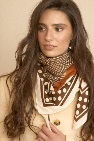 Zig Zag Fuchsia Scarf